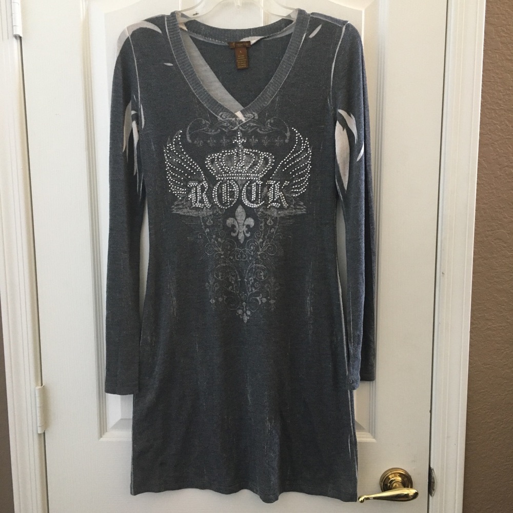 FINAL MARKDOWN Junior long sleeve copper key tee large
